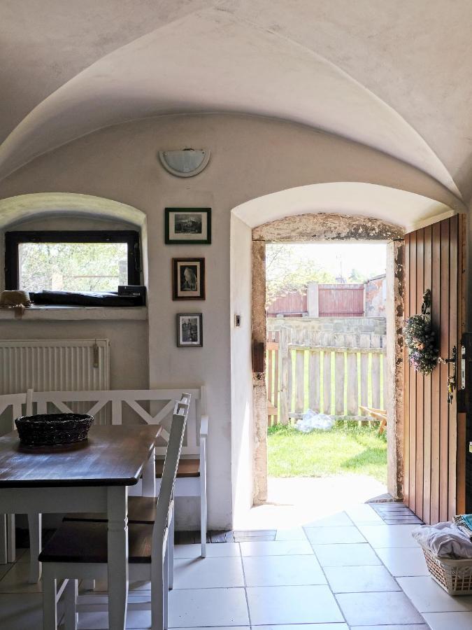 Apartmany V Broumovskem Statku Exteriör bild